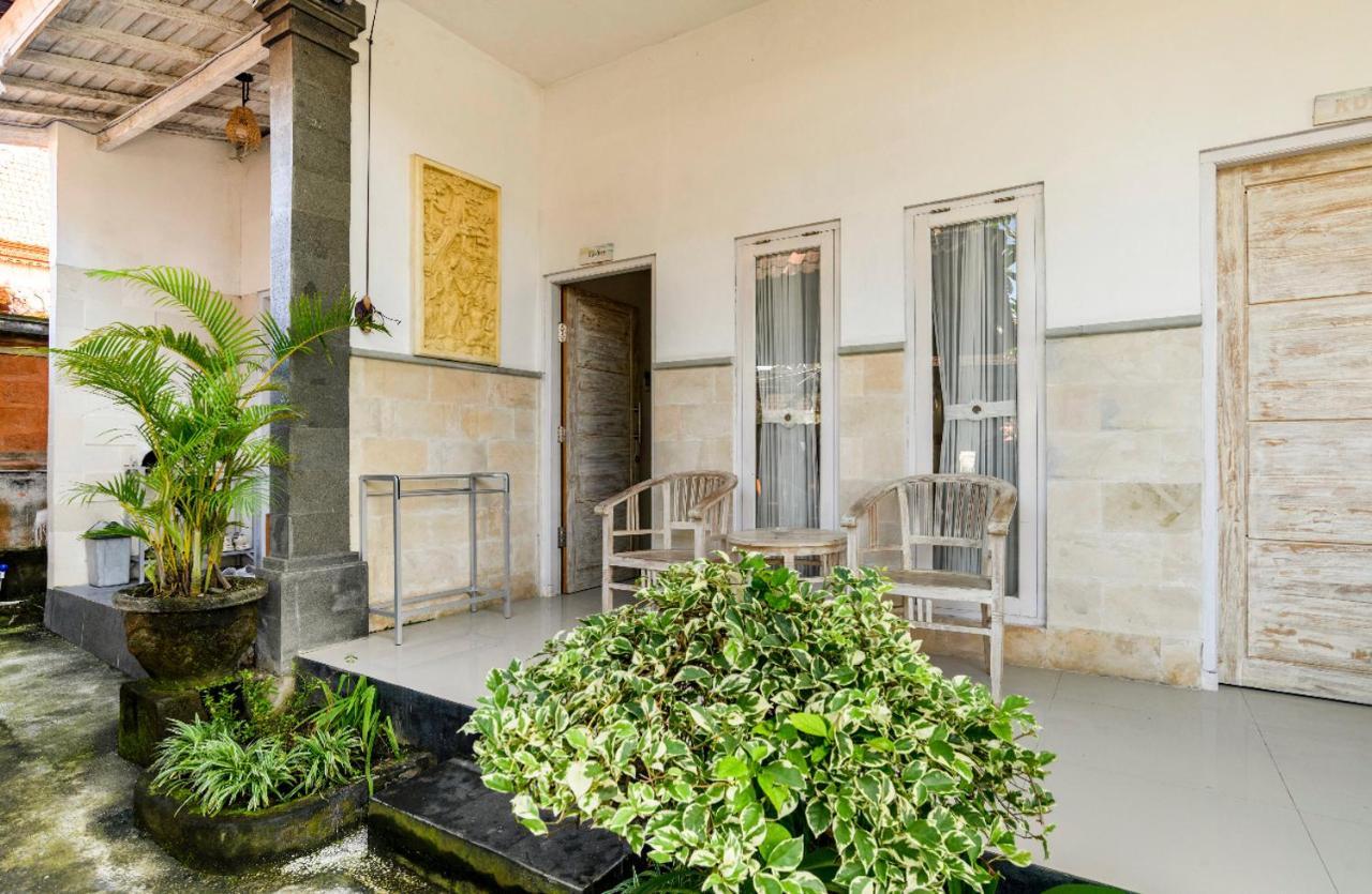 Pondok Chesia Homestay Canggu Εξωτερικό φωτογραφία